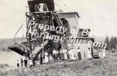 Gold Dredge Sumpter Oregon