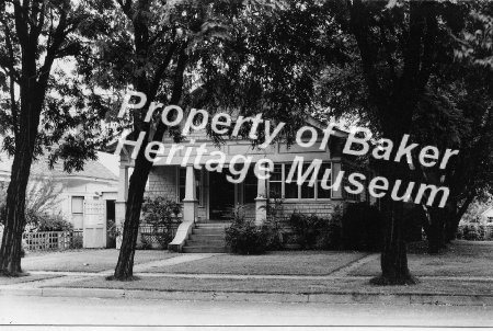 Bert Harvey home(Esther Munk collection)