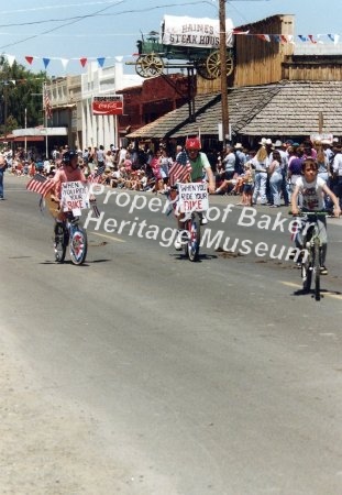 Parade scenes 1980-90