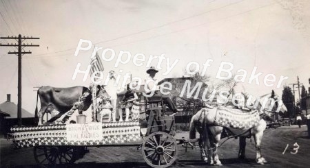 Brown's Dairy Float