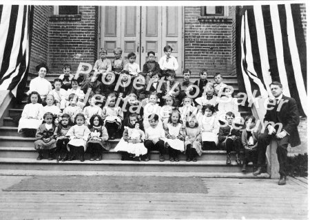 1st Grade, Baker High School, Baker City, Or, May 1909