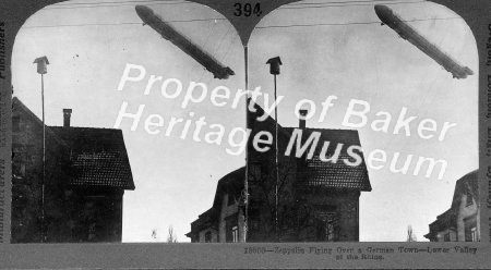 Zeppelin flying over a German town