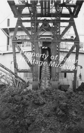 Sumpter Dredge