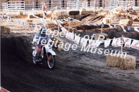 Moto-cross, fairgrounds