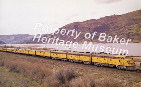 Union Pacific train going through the Columbia Gorge